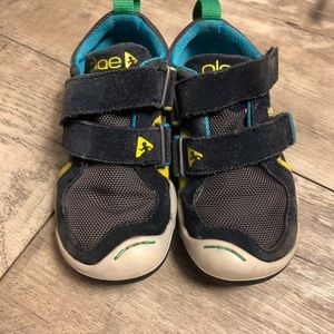 Plae sneakers size 8